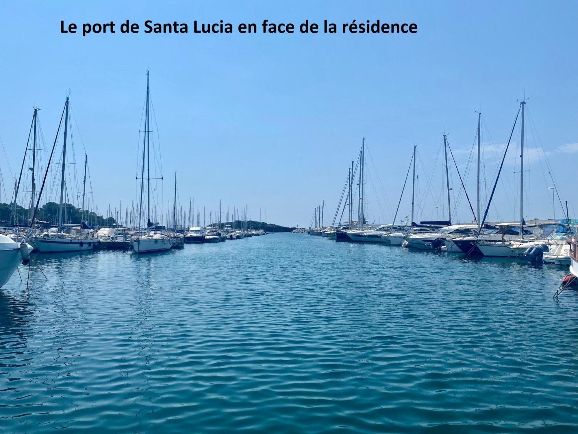 Appartement Face Mer Et Port Santa Lucia Climatise Et Wifi Saint-Raphael  Exterior photo